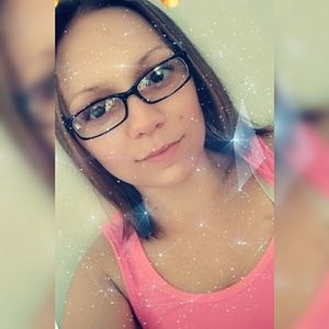 Meet your Posher, Desiree